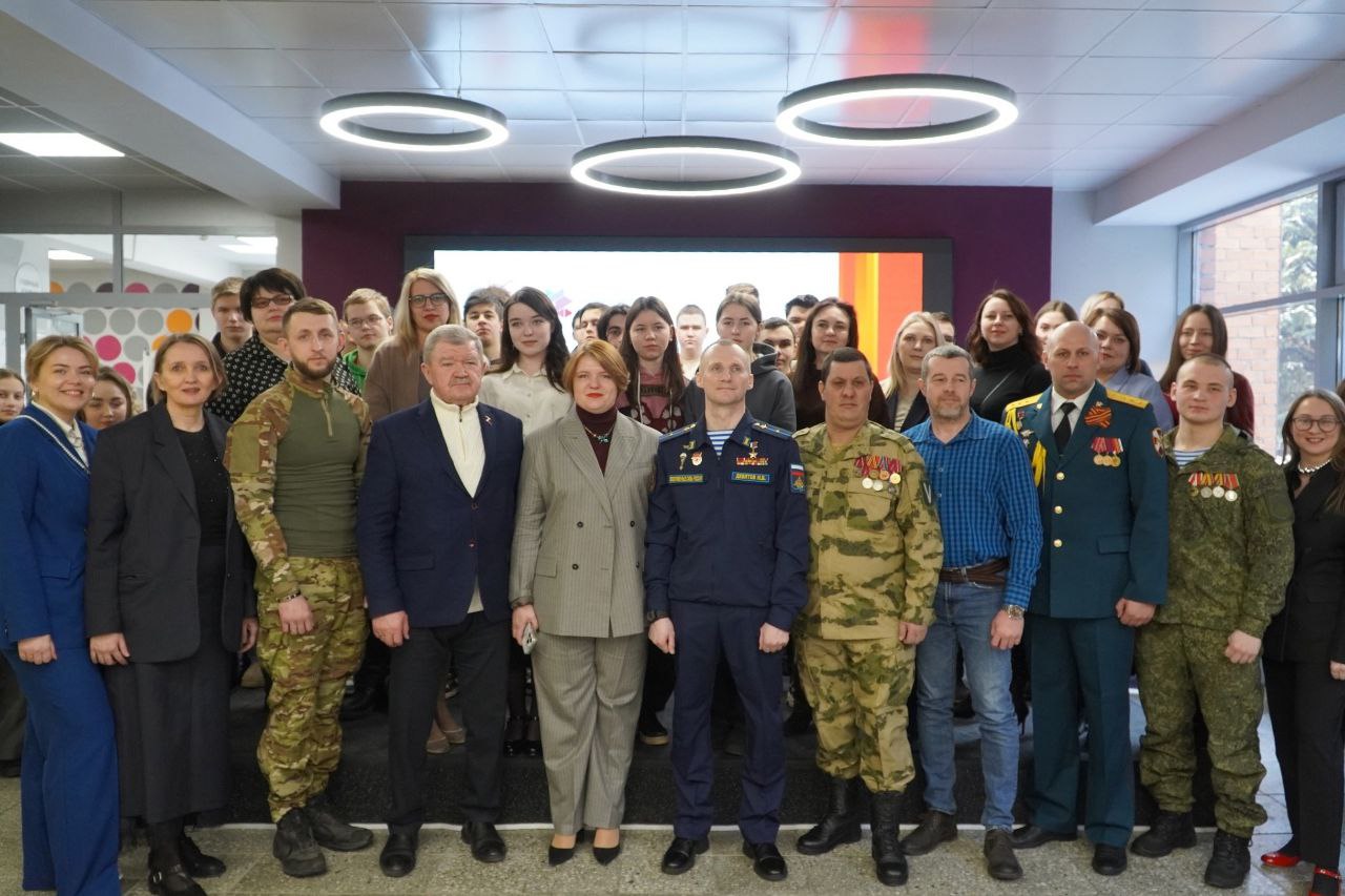 Герои открыли Год Защитника Отечества в Университете сервиса