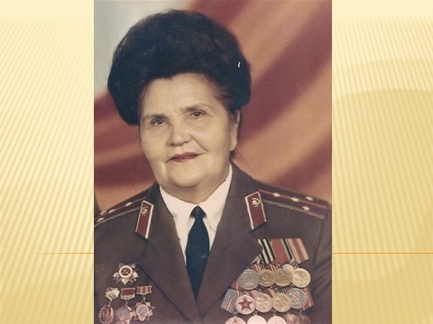 На День Победы она всегда доставала из шкафа мундир майора медицинской службы